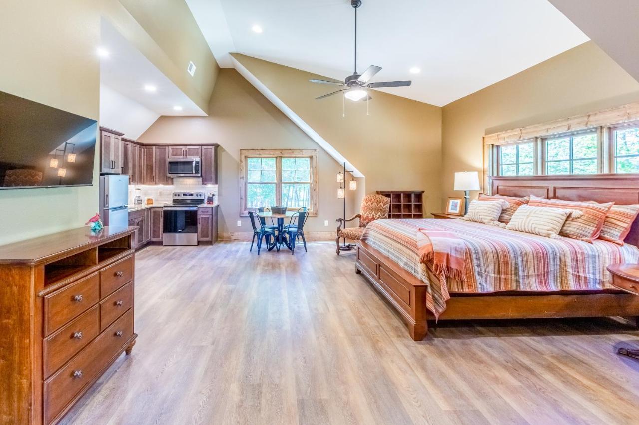 Cardinals Crest Apartment Glenville Bagian luar foto